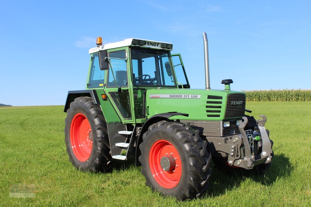 Traktor of the type Fendt Farmer 311 LSA 40 km/h, Gebrauchtmaschine in Eberschwang (Picture 1)