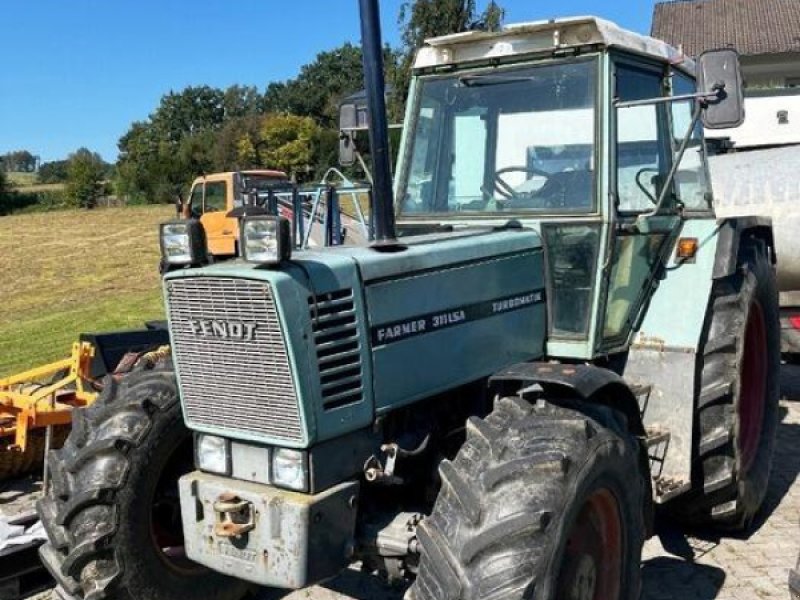 Traktor des Typs Fendt FARMER 311 LSA, Gebrauchtmaschine in Meschede (Bild 1)