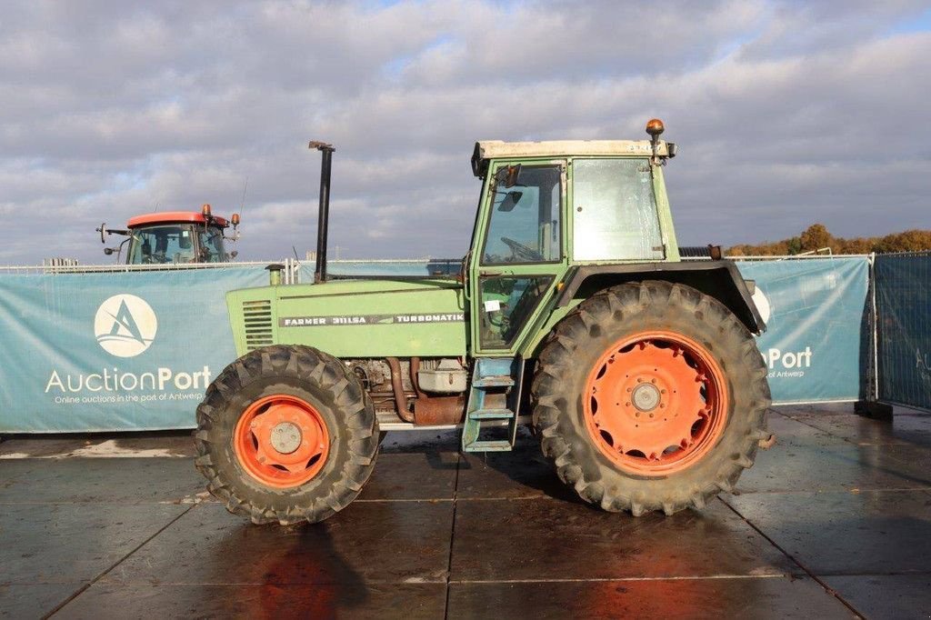 Traktor типа Fendt Farmer 311LSA Turbomatik, Gebrauchtmaschine в Antwerpen (Фотография 2)