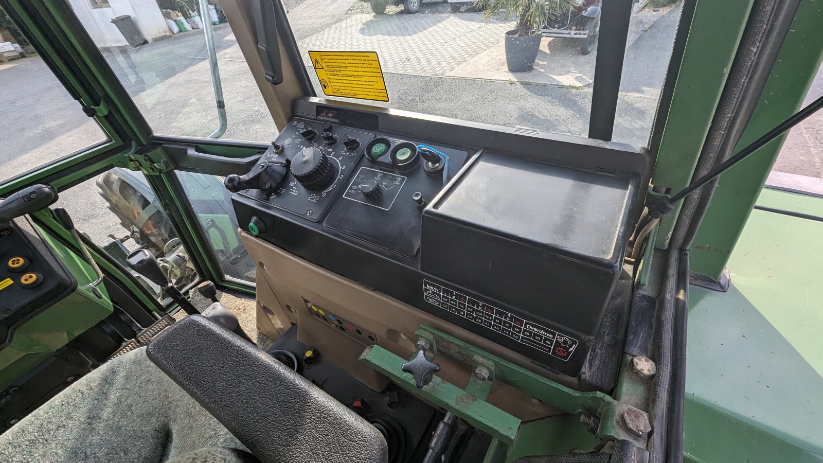 Traktor del tipo Fendt Farmer 312 LSA, Gebrauchtmaschine en Steinwiesen (Imagen 16)