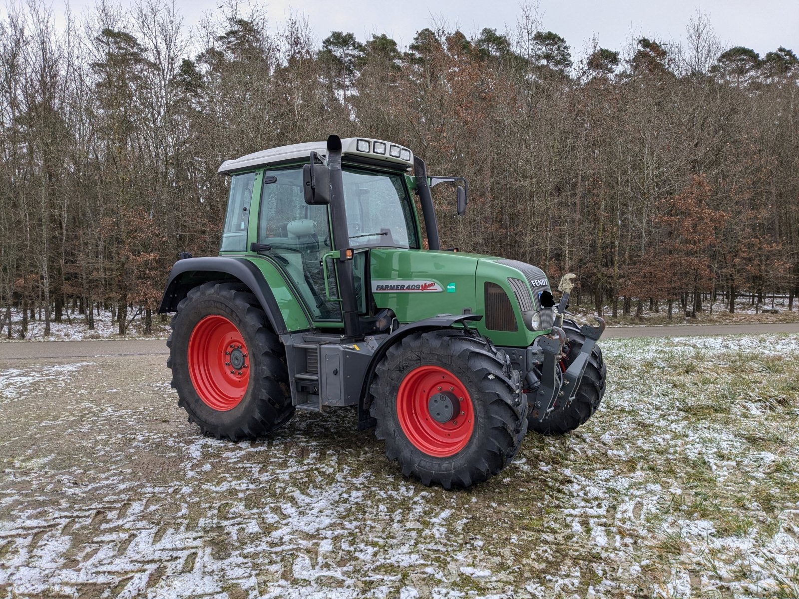 Traktor typu Fendt Farmer 409 Vario, Gebrauchtmaschine w Leutershausen (Zdjęcie 4)