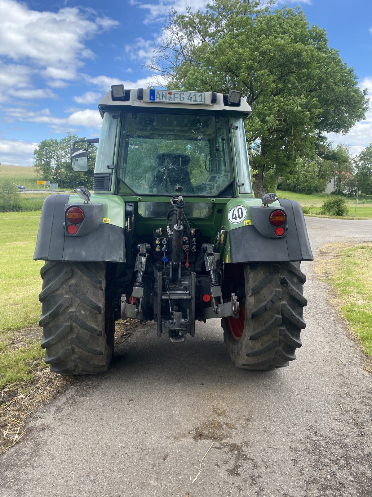 Traktor от тип Fendt Farmer 411 Vario, Gebrauchtmaschine в Dinkelsbühl (Снимка 3)