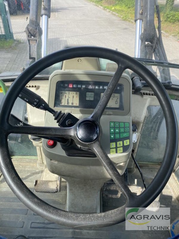 Traktor van het type Fendt FARMER 412 VARIO, Gebrauchtmaschine in Barsinghausen-Göxe (Foto 13)