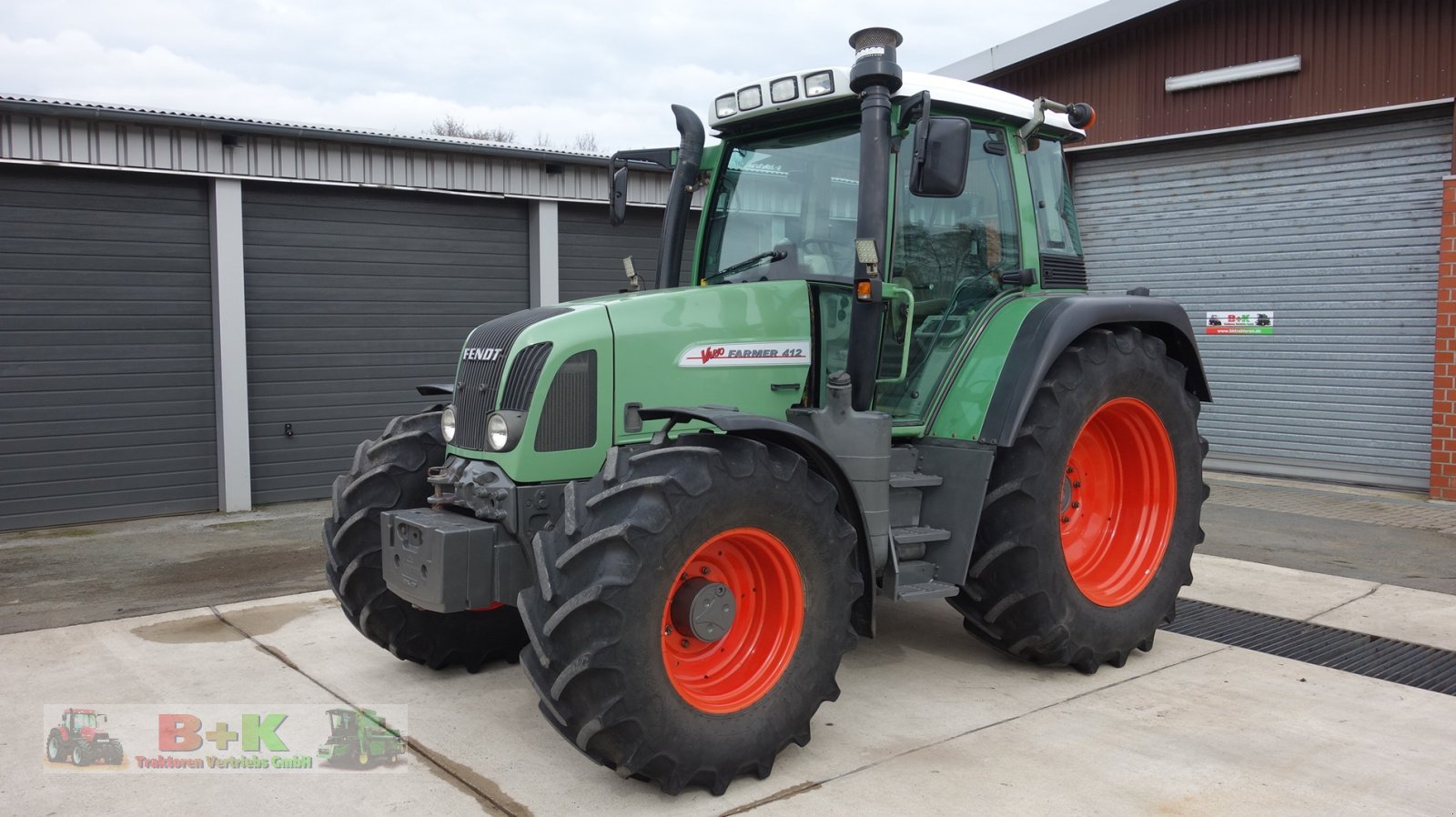 Traktor typu Fendt Farmer 412 Vario, Gebrauchtmaschine w Kettenkamp (Zdjęcie 1)