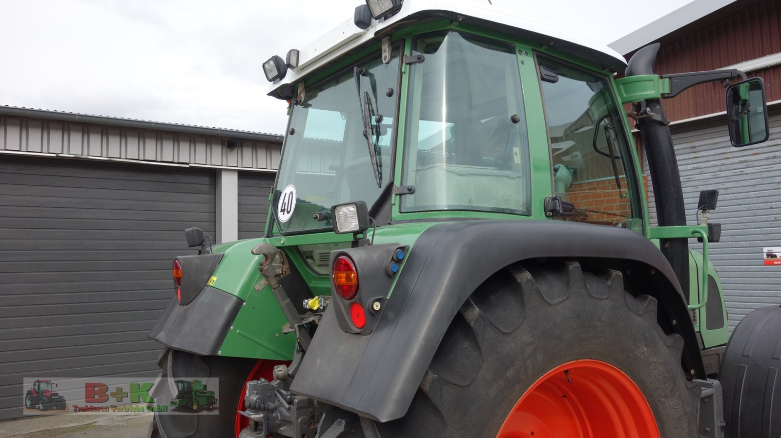 Traktor типа Fendt Farmer 412 Vario, Gebrauchtmaschine в Kettenkamp (Фотография 8)