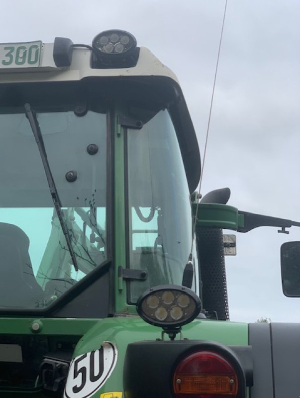 Traktor van het type Fendt Farmer 414 Vario, Gebrauchtmaschine in Marktbergel (Foto 12)