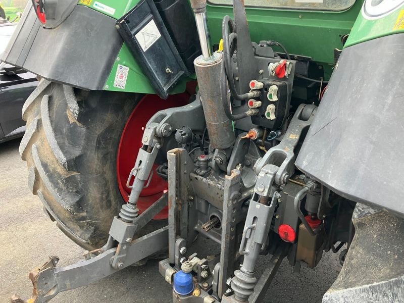 Traktor typu Fendt Farmer 415 Vario, Gebrauchtmaschine v Hollfeld (Obrázok 9)