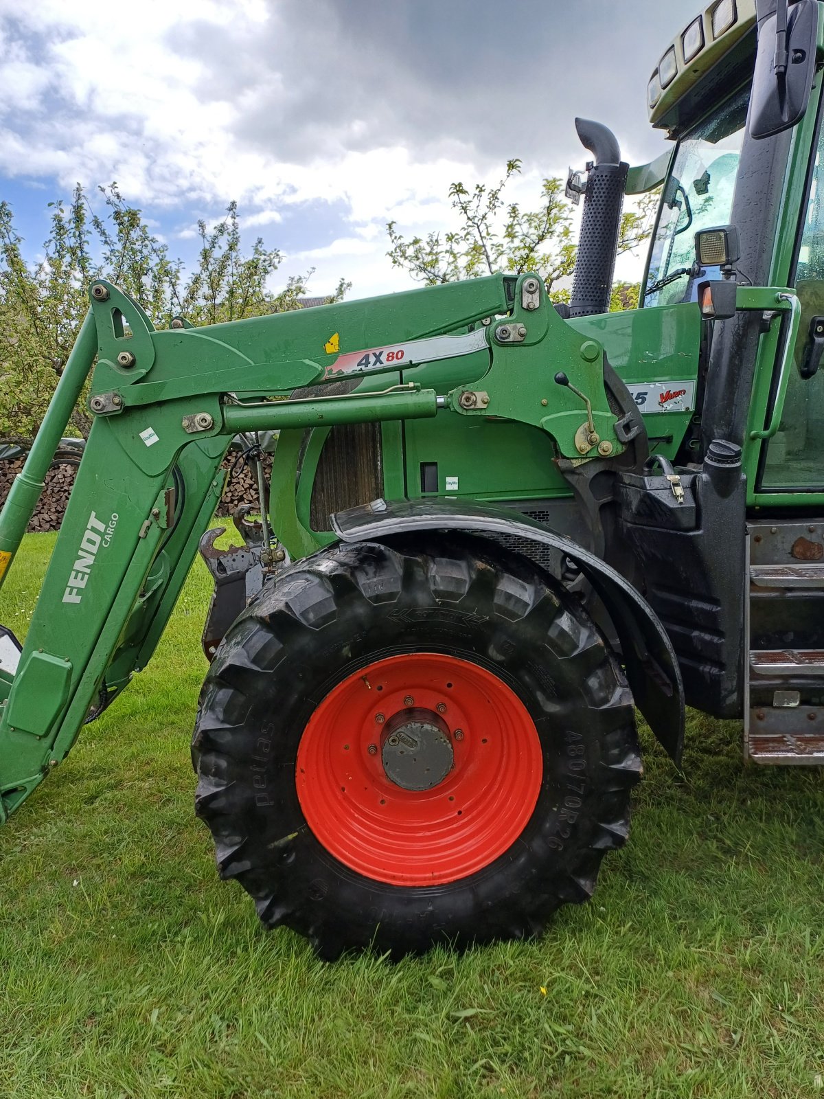 Traktor του τύπου Fendt Farmer 415 Vario, Gebrauchtmaschine σε Waldberg (Φωτογραφία 1)