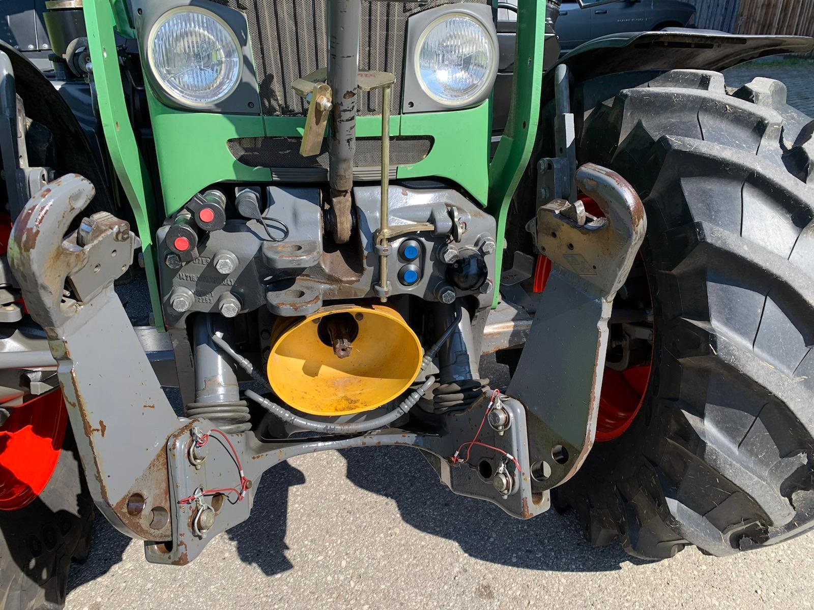 Traktor typu Fendt Farmer 415 Vario, Gebrauchtmaschine v Seehausen (Obrázok 12)