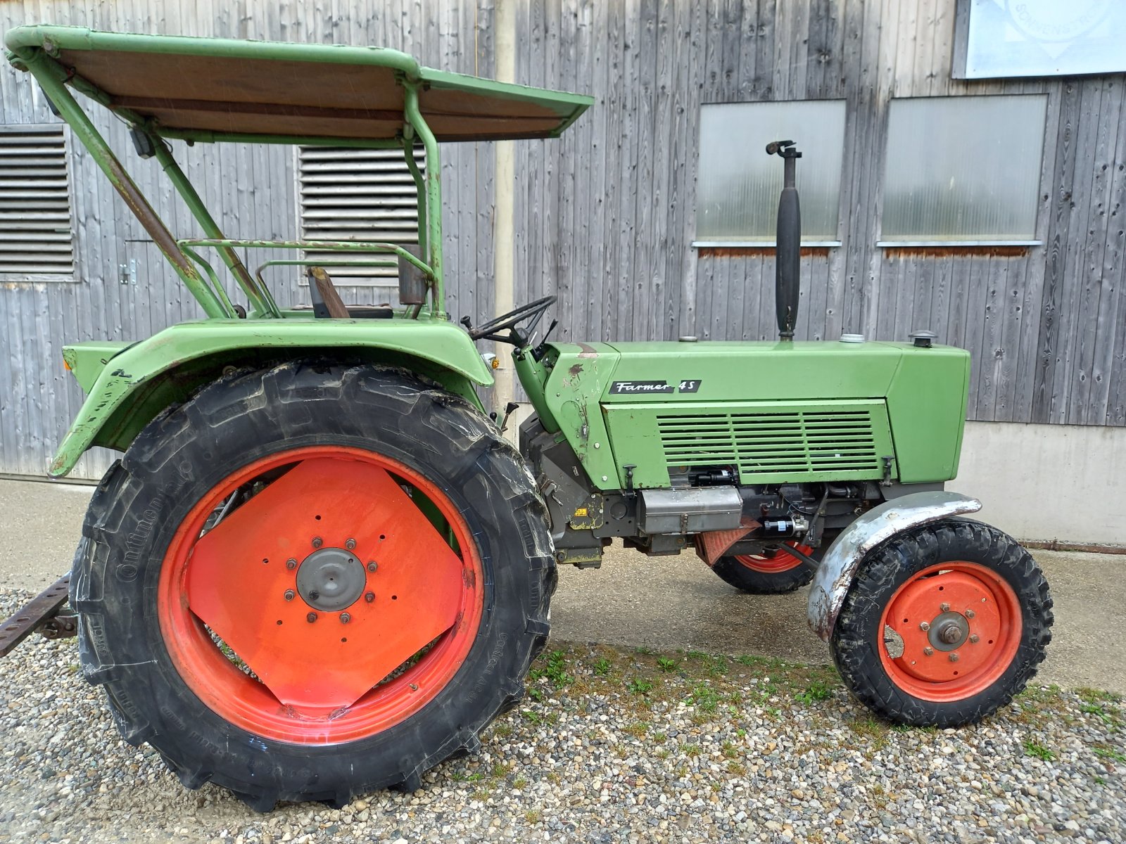 Traktor typu Fendt Farmer 4S, Gebrauchtmaschine w Alling (Zdjęcie 2)