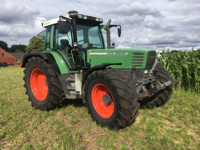 Traktor типа Fendt Favorit 515 C, Gebrauchtmaschine в Trier (Фотография 1)