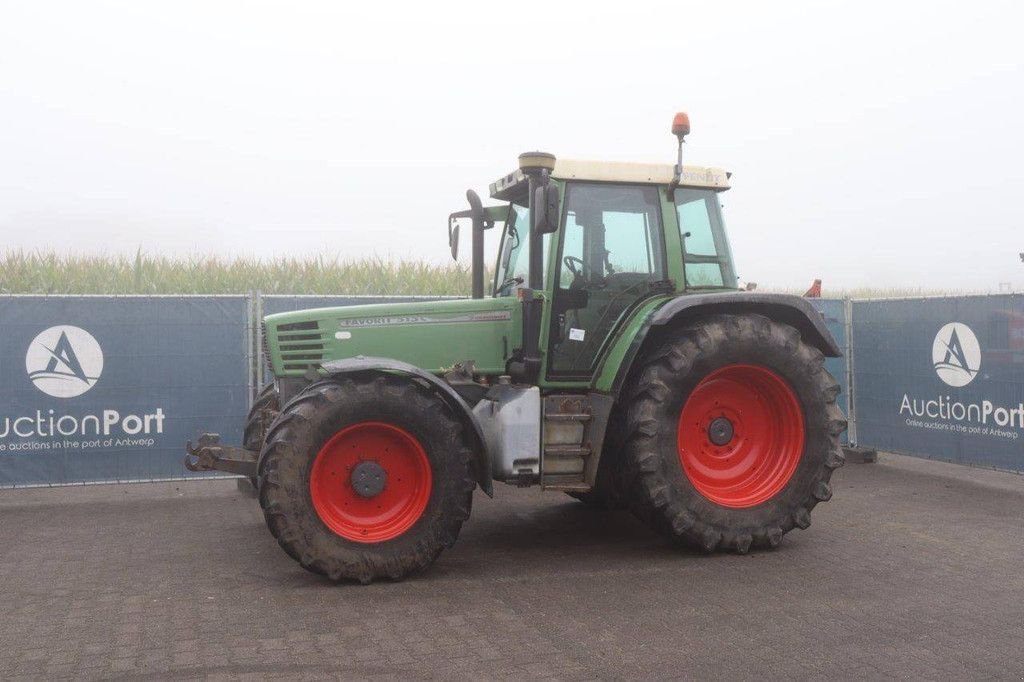 Traktor des Typs Fendt Favorit 515C, Gebrauchtmaschine in Antwerpen (Bild 1)