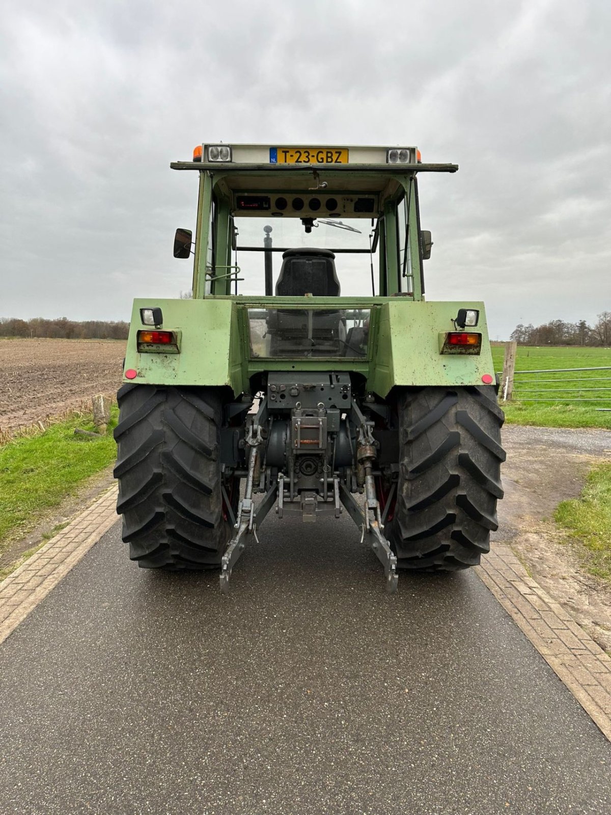 Traktor of the type Fendt Favorit 611 LS, Gebrauchtmaschine in zwolle (Picture 3)