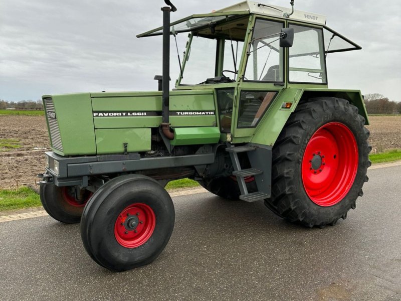 Traktor des Typs Fendt Favorit 611 LS, Gebrauchtmaschine in zwolle