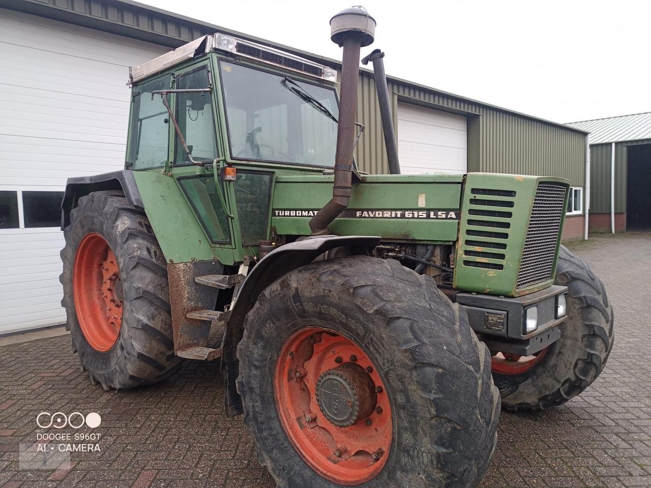 Traktor typu Fendt Favorit 615 LSA Turbomatik E, Gebrauchtmaschine v Pragsdorf (Obrázok 1)