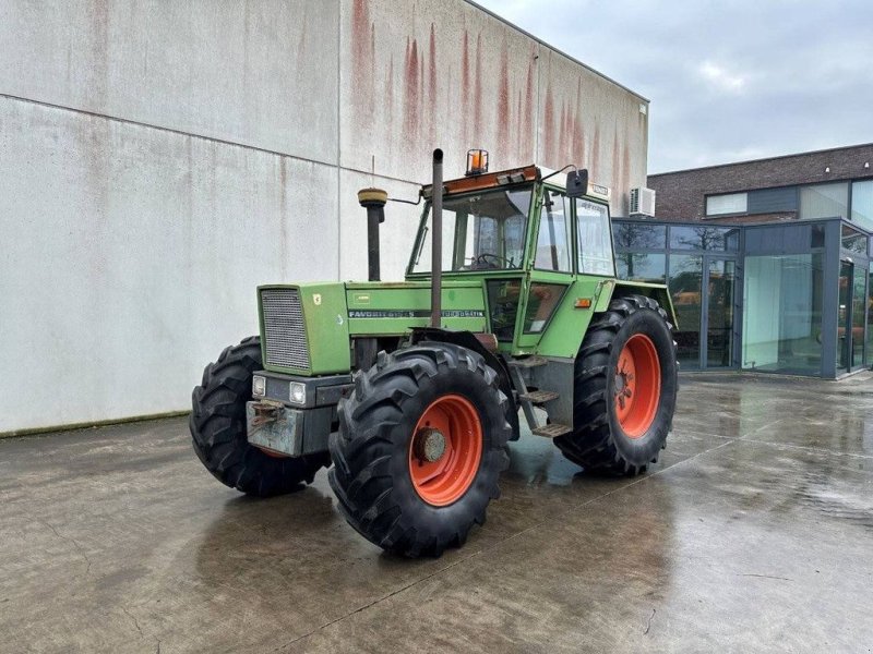 Traktor des Typs Fendt FAVORIT 615LS, Gebrauchtmaschine in Antwerpen (Bild 1)