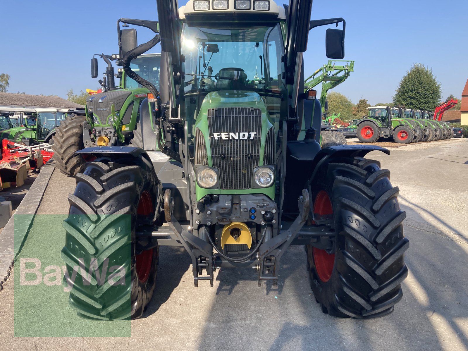 Traktor du type Fendt Favorit 711 Vario COM I 1 + Quicke Frontlader Q6M, Gebrauchtmaschine en Dinkelsbühl (Photo 3)