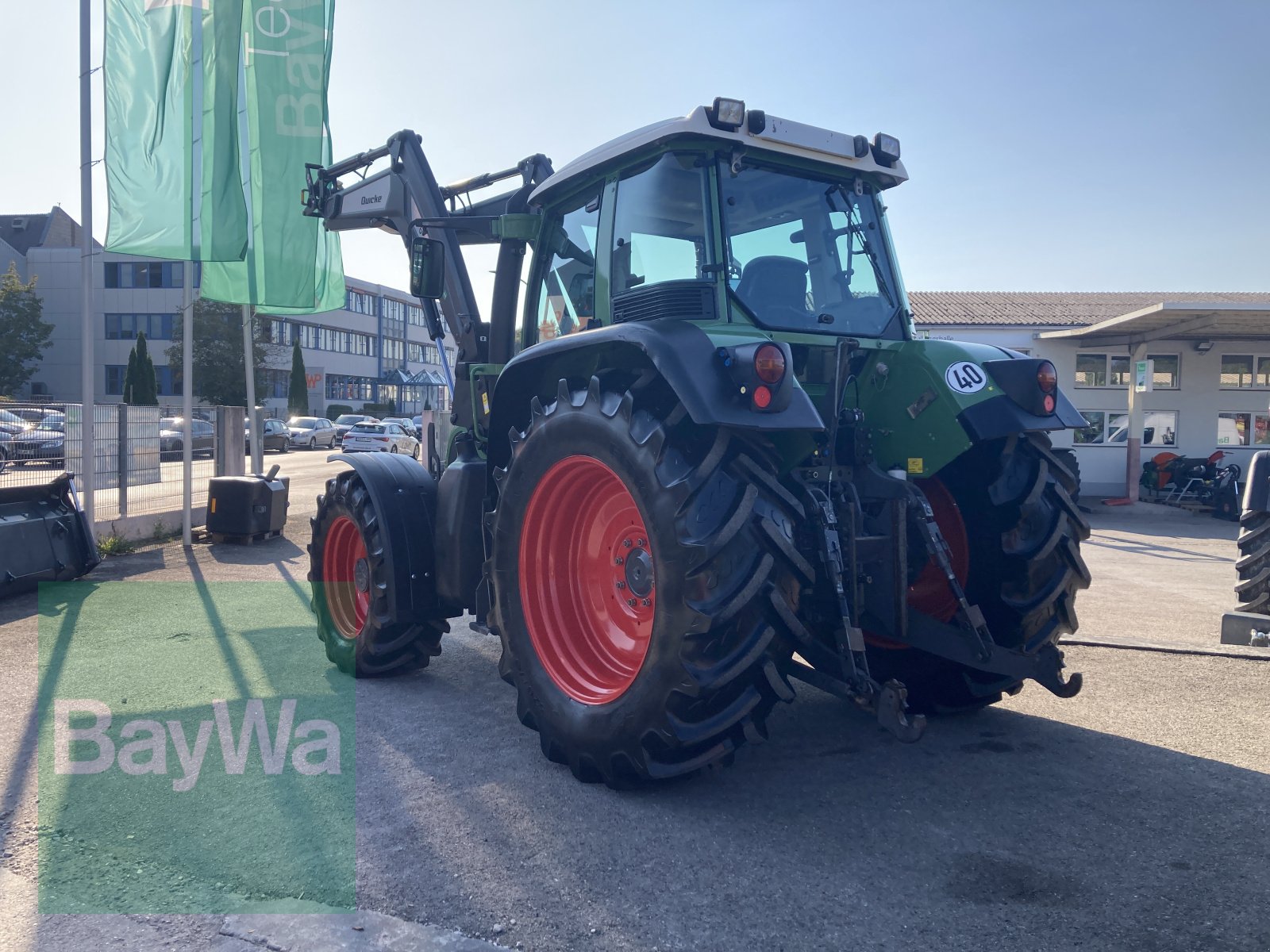 Traktor van het type Fendt Favorit 711 Vario COM I 1 + Quicke Frontlader Q6M, Gebrauchtmaschine in Dinkelsbühl (Foto 7)