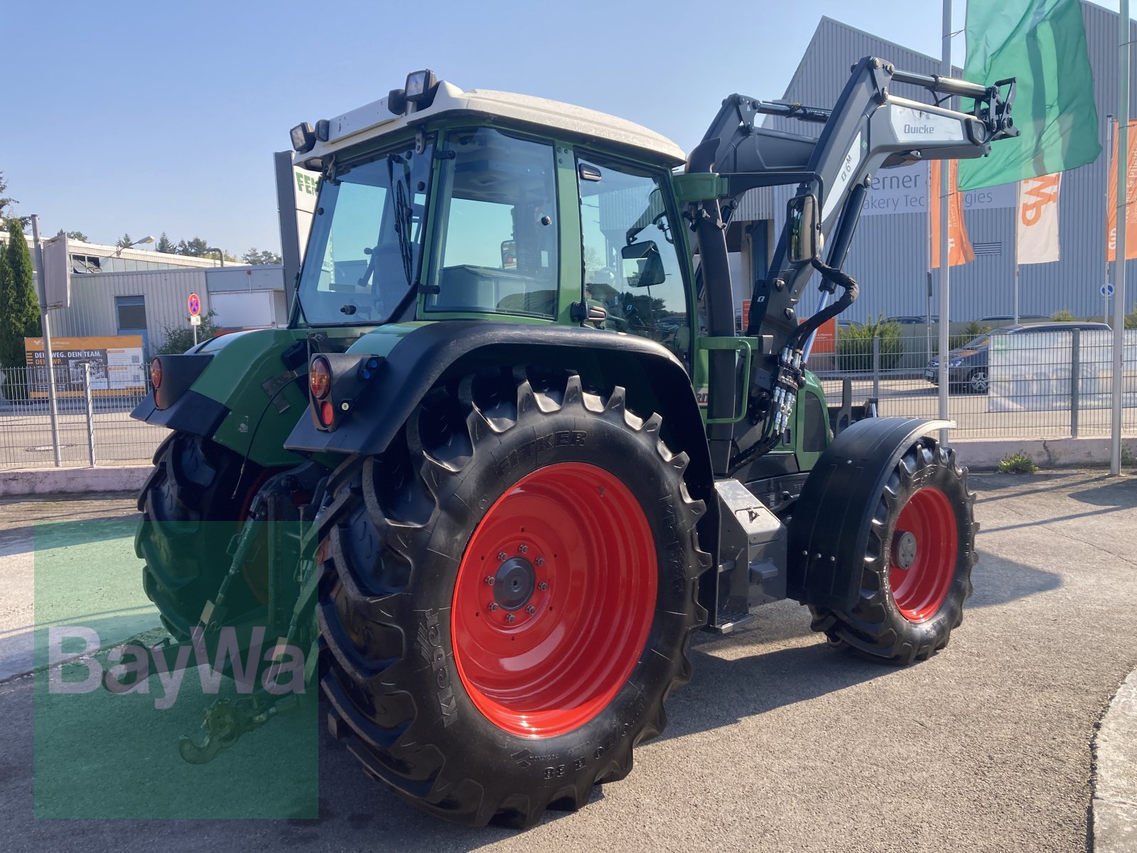 Traktor van het type Fendt Favorit 711 Vario COM I 1 + Quicke Frontlader Q6M, Gebrauchtmaschine in Dinkelsbühl (Foto 10)