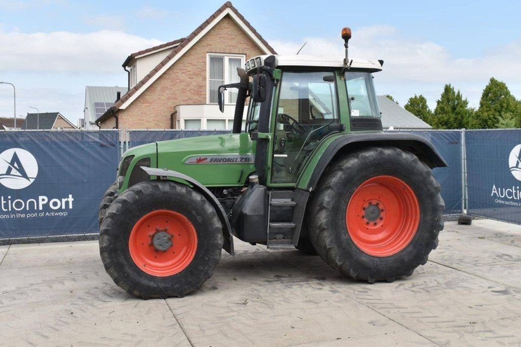 Traktor Türe ait Fendt Favorit 716, Gebrauchtmaschine içinde Antwerpen (resim 1)