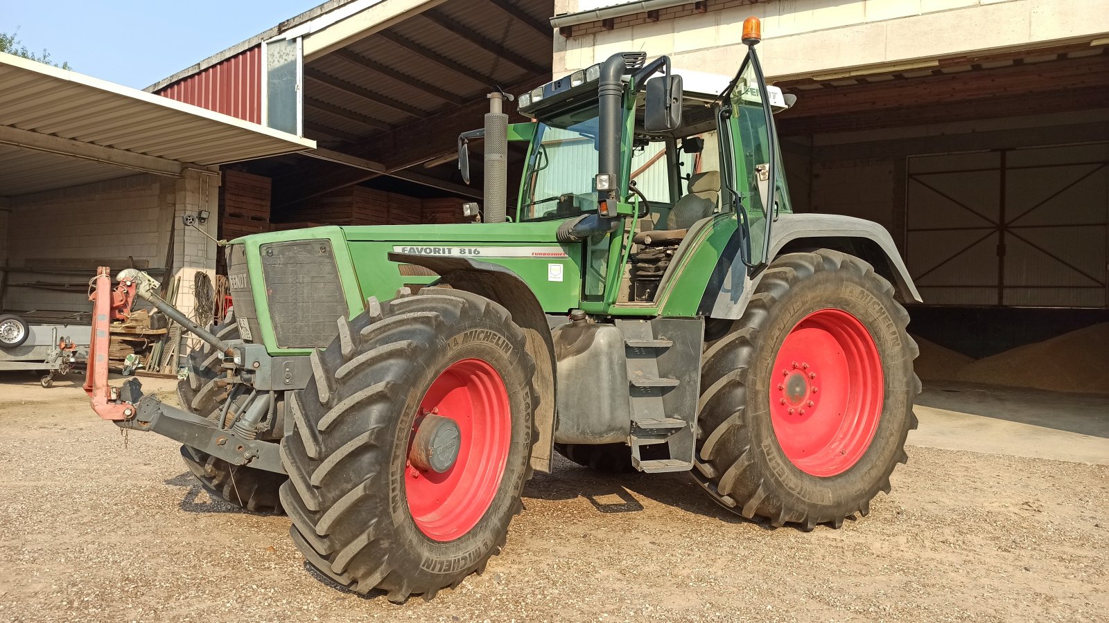 Traktor του τύπου Fendt Favorit 816, Gebrauchtmaschine σε Saarlouis (Φωτογραφία 1)