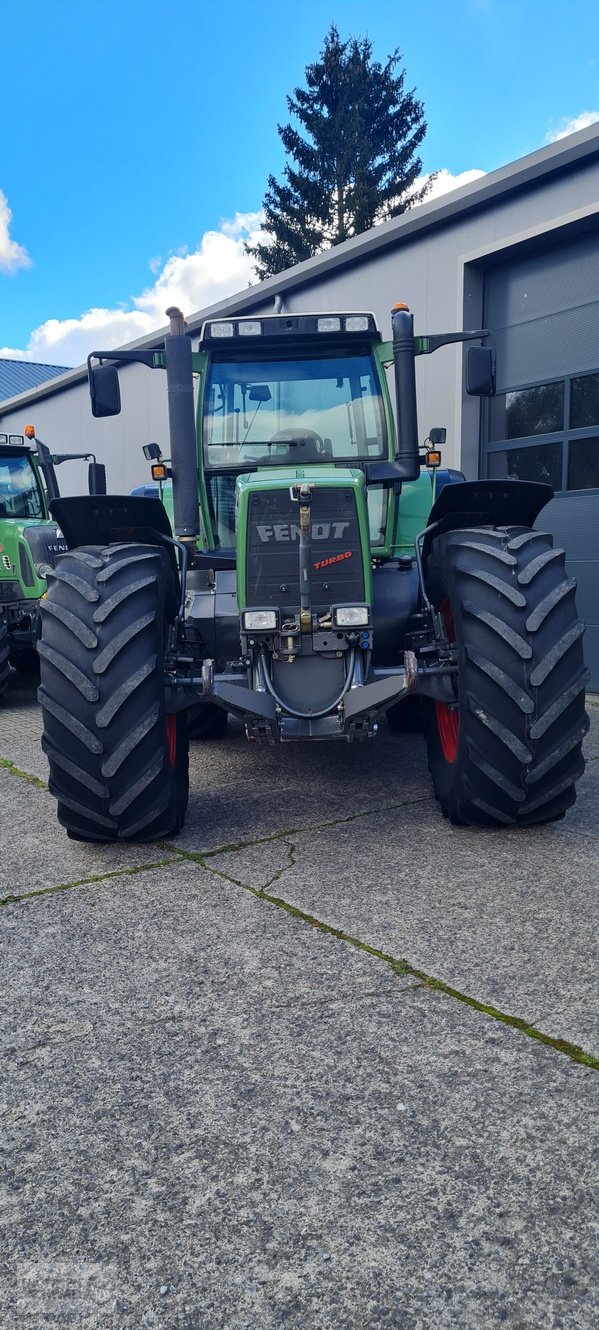 Traktor van het type Fendt Favorit 818, Gebrauchtmaschine in Crombach/St.Vith (Foto 3)