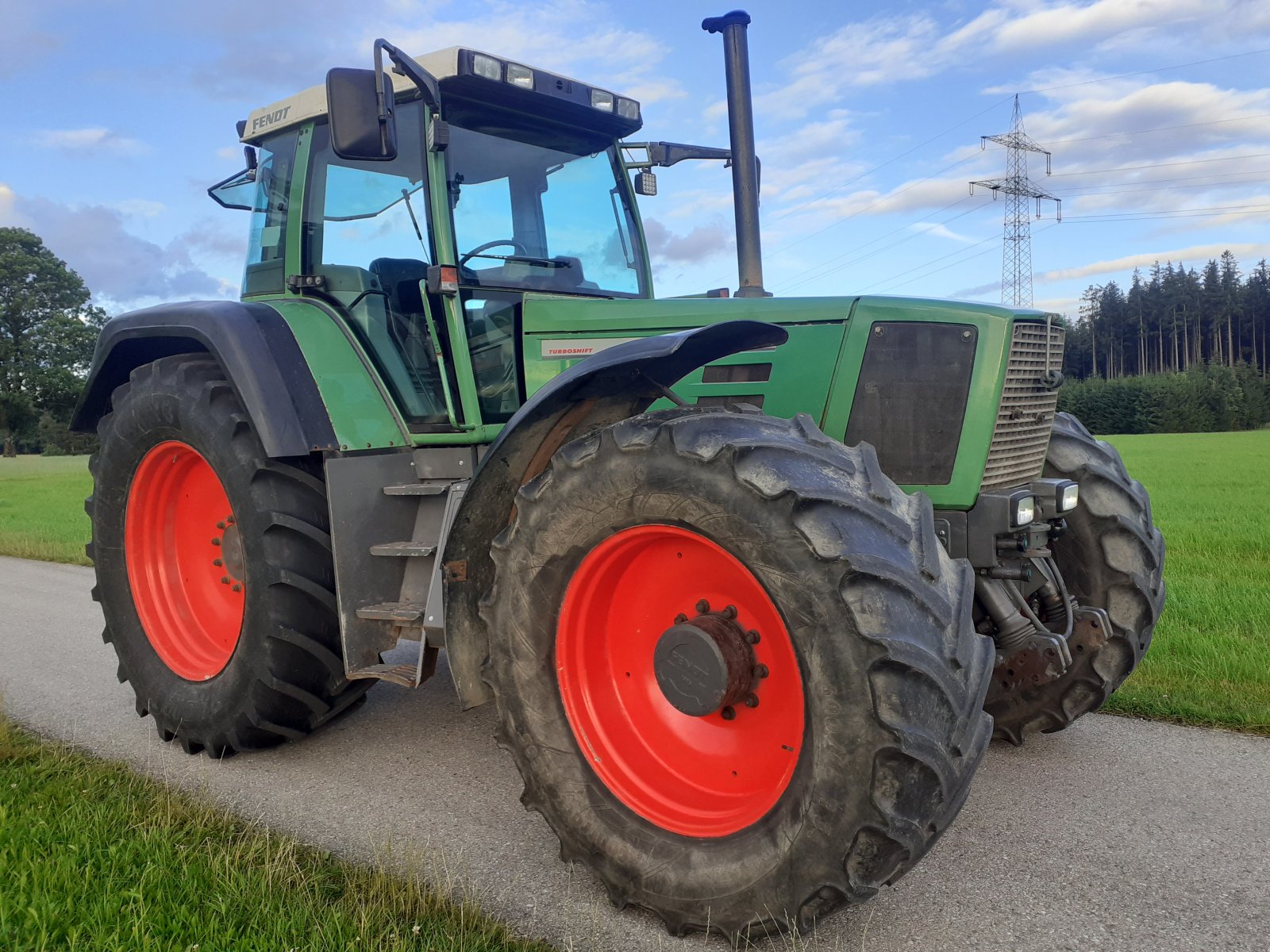 Traktor des Typs Fendt Favorit 818, Gebrauchtmaschine in Mindelheim (Bild 2)