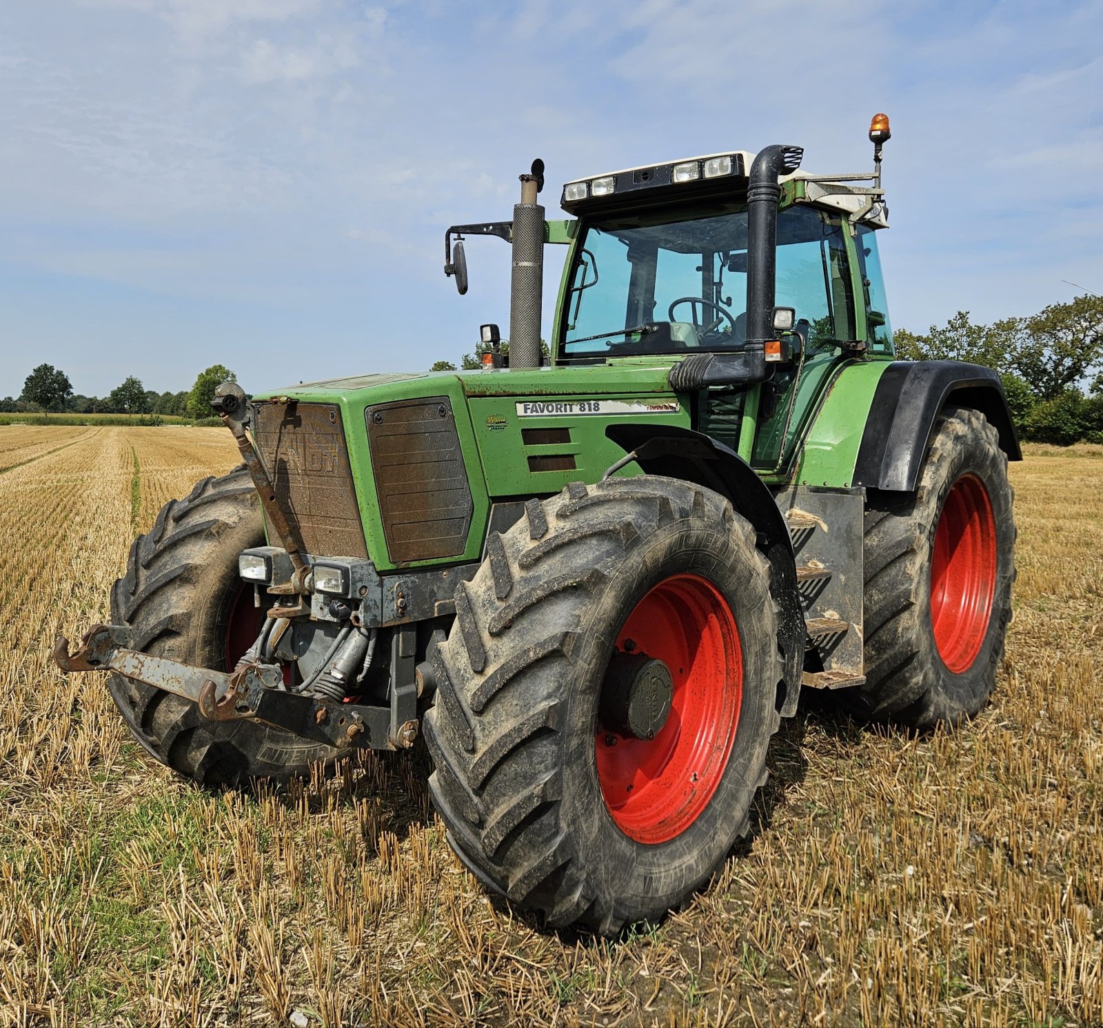 Traktor типа Fendt Favorit 818, Gebrauchtmaschine в Süderhastedt (Фотография 2)