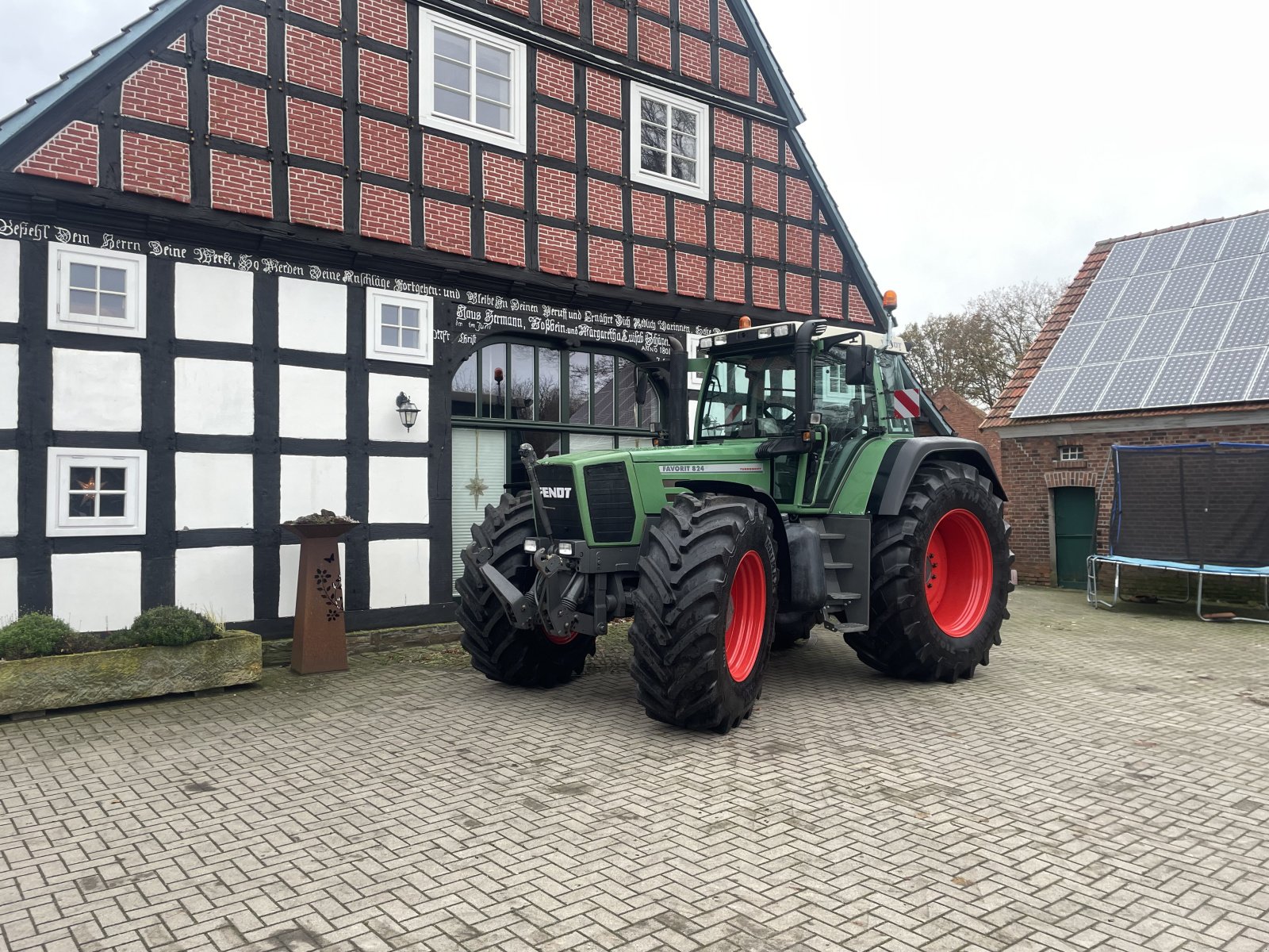 Traktor typu Fendt Favorit 824, Gebrauchtmaschine w Bohmte (Zdjęcie 1)