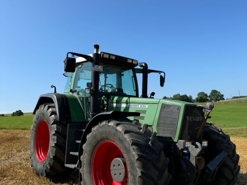 Traktor van het type Fendt Favorit 824, Gebrauchtmaschine in Mühlhausen-Ehingen (Foto 1)