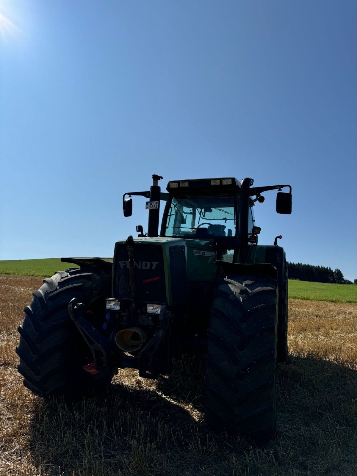 Traktor del tipo Fendt Favorit 824, Gebrauchtmaschine en Mühlhausen-Ehingen (Imagen 3)