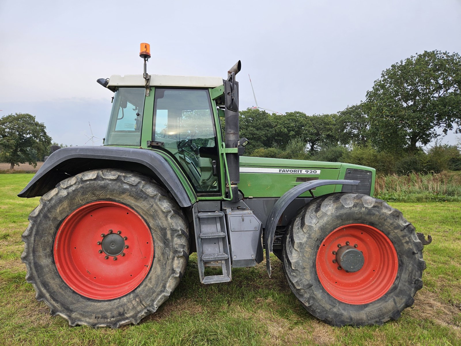 Traktor du type Fendt Favorit 920 Vario, Gebrauchtmaschine en Süderhastedt (Photo 4)