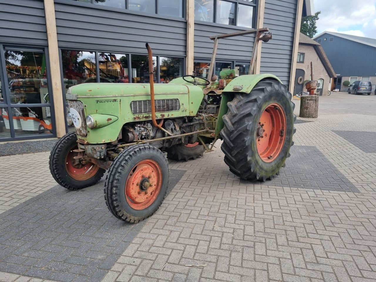 Traktor типа Fendt Favorit, Gebrauchtmaschine в Lunteren (Фотография 3)