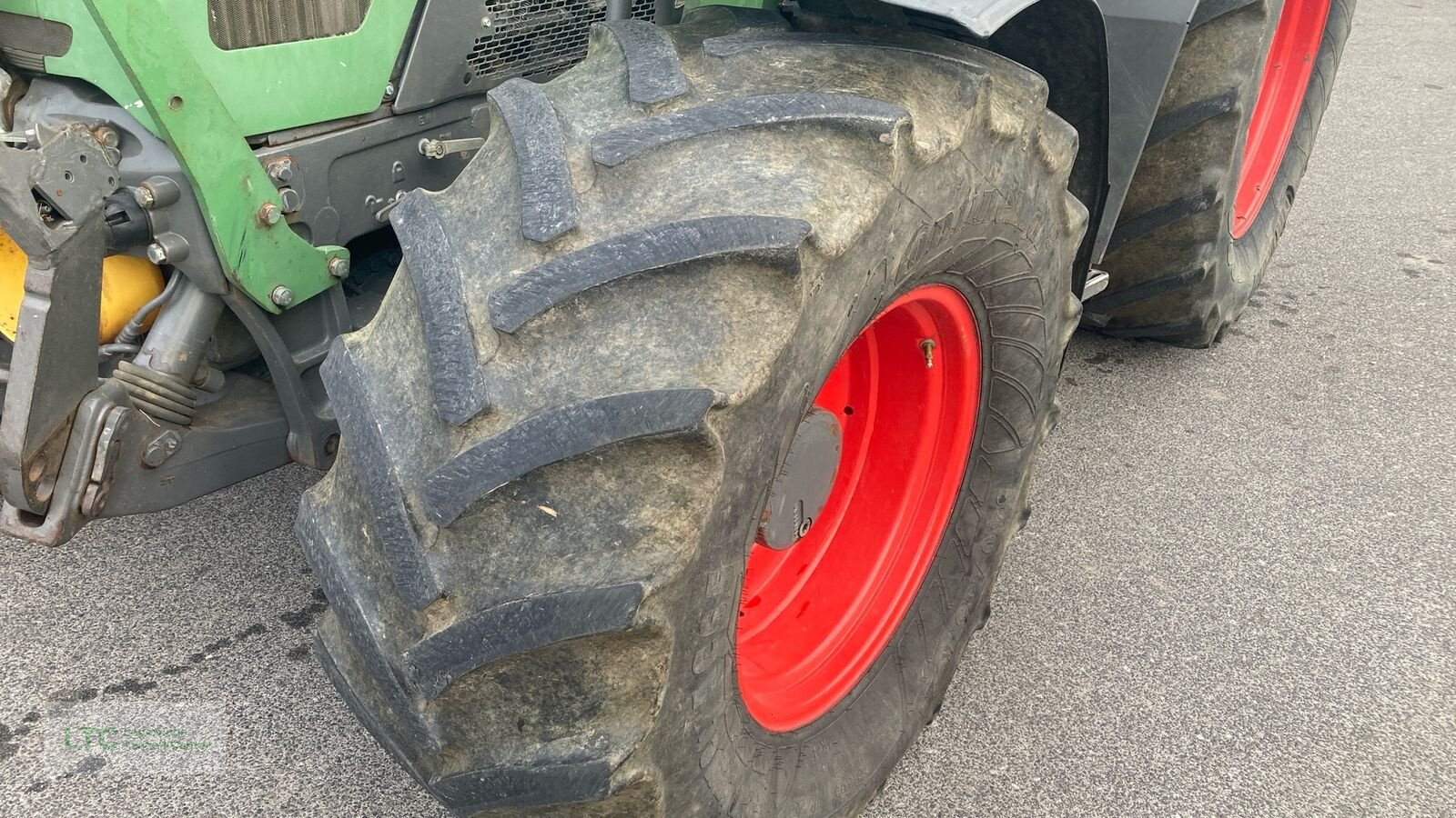 Traktor of the type Fendt Fendt 411 Vario (84 kW), Gebrauchtmaschine in Eggendorf (Picture 18)