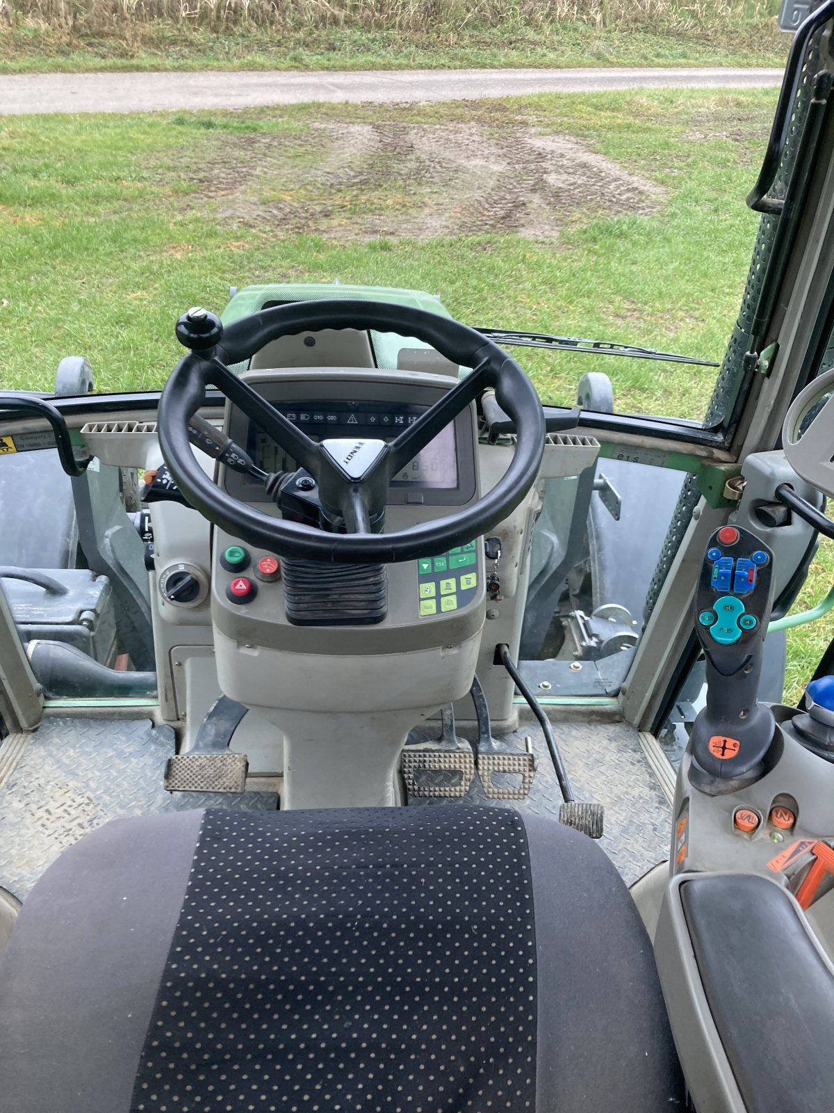 Traktor za tip Fendt Fendt 415 Vario, Gebrauchtmaschine u Altomünster (Slika 3)