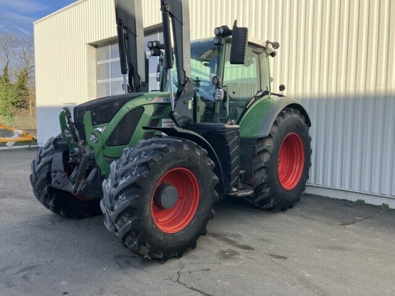 Traktor tipa Fendt FENDT 720 VARIO PROFI+, Gebrauchtmaschine u Feurs (Slika 1)