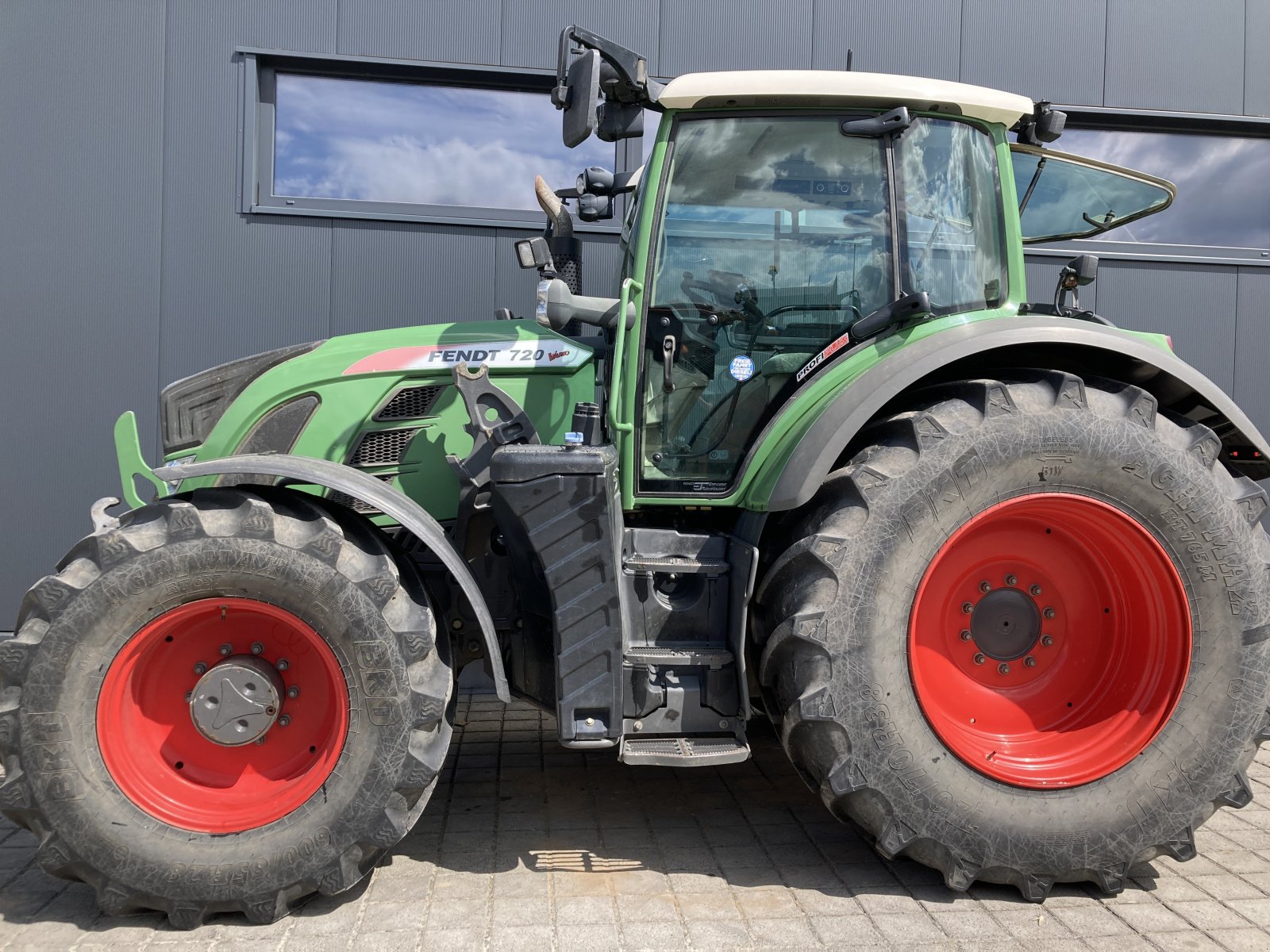 Traktor del tipo Fendt Fendt 720 Vario S4 Profi Plus RTK Motor, Triebsatz NEU, Gebrauchtmaschine In Wülfershausen an der Saale (Immagine 1)