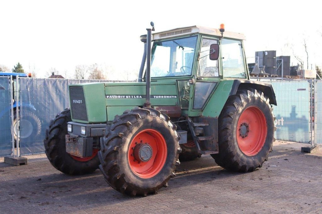 Traktor van het type Fendt FWA 382 S, Gebrauchtmaschine in Antwerpen (Foto 10)