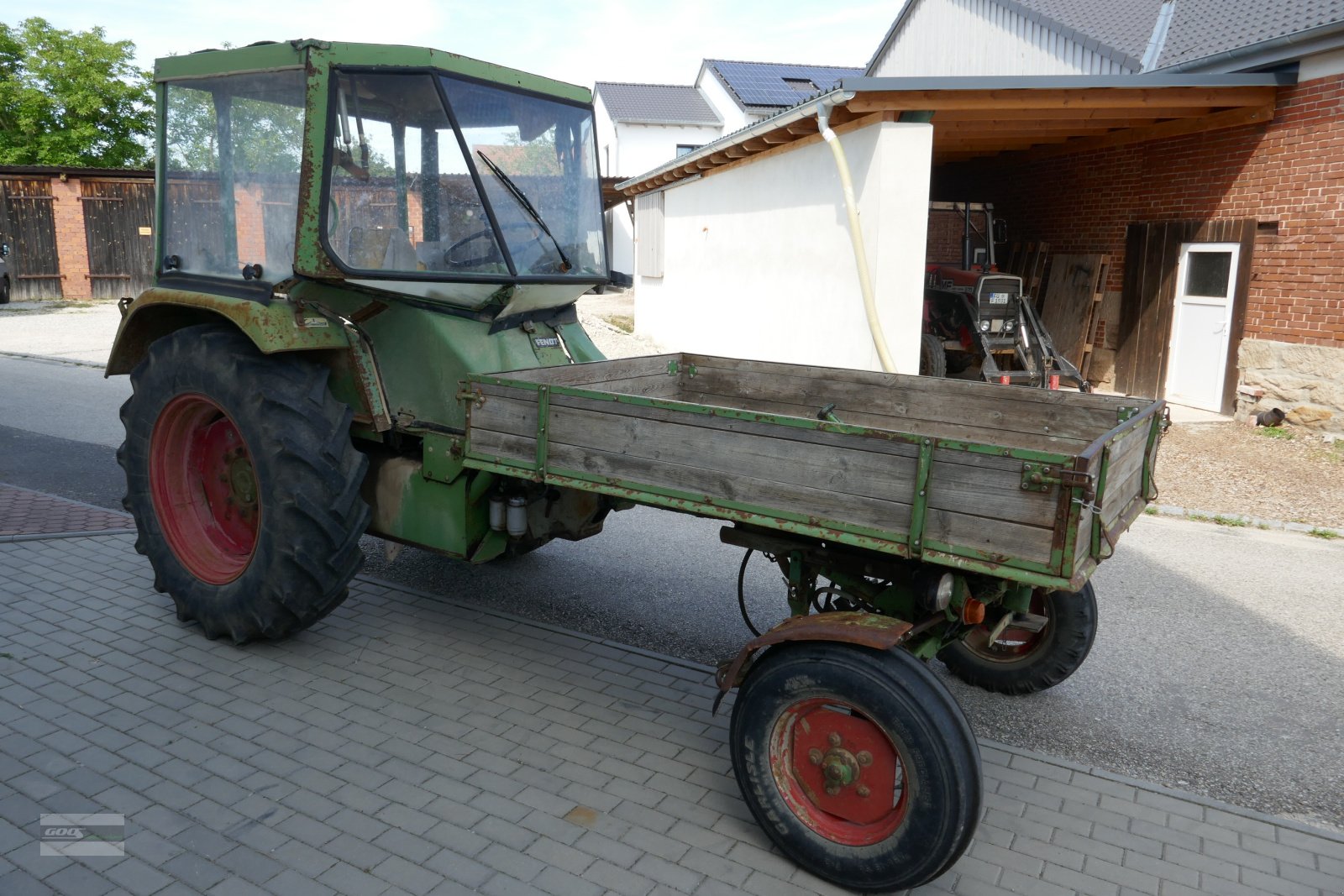 Traktor del tipo Fendt Geräteträger F250GTS mit Servolenkung, Frontlader und Ladepritsche., Gebrauchtmaschine en Langenzenn (Imagen 1)