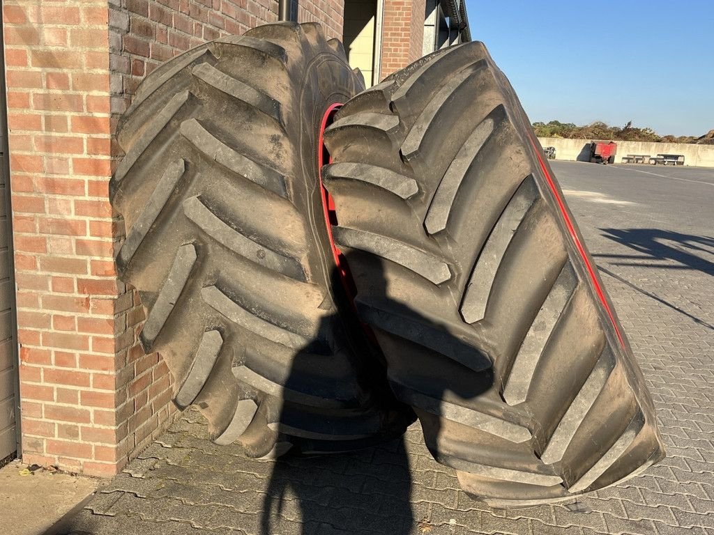 Traktor typu Fendt Michelin VF 710/60R42- VF 600/60R30, Gebrauchtmaschine v Hapert (Obrázek 3)