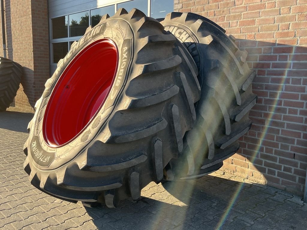 Traktor of the type Fendt Michelin VF 710/60R42- VF 600/60R30, Gebrauchtmaschine in Hapert (Picture 2)