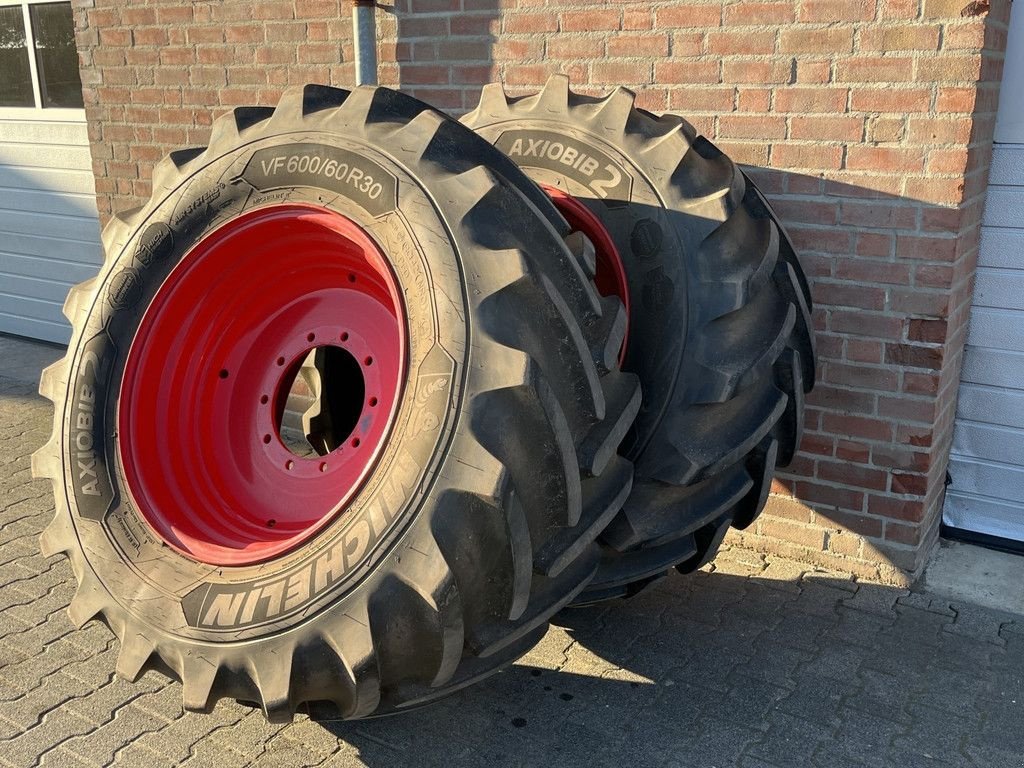 Traktor του τύπου Fendt Michelin VF 710/60R42- VF 600/60R30, Gebrauchtmaschine σε Hapert (Φωτογραφία 9)