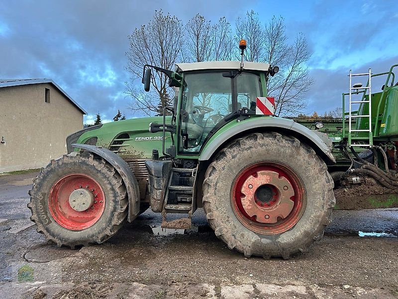 Traktor of the type Fendt Paket 3 Stück 900 Com3 (930/936), Gebrauchtmaschine in Salsitz (Picture 2)