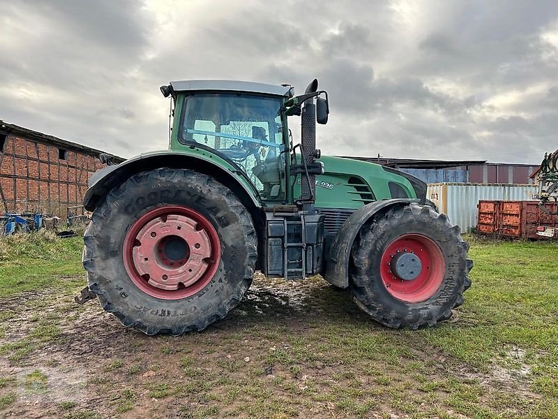 Traktor of the type Fendt Paket 3 Stück 900 Com3 (930/936), Gebrauchtmaschine in Salsitz (Picture 3)