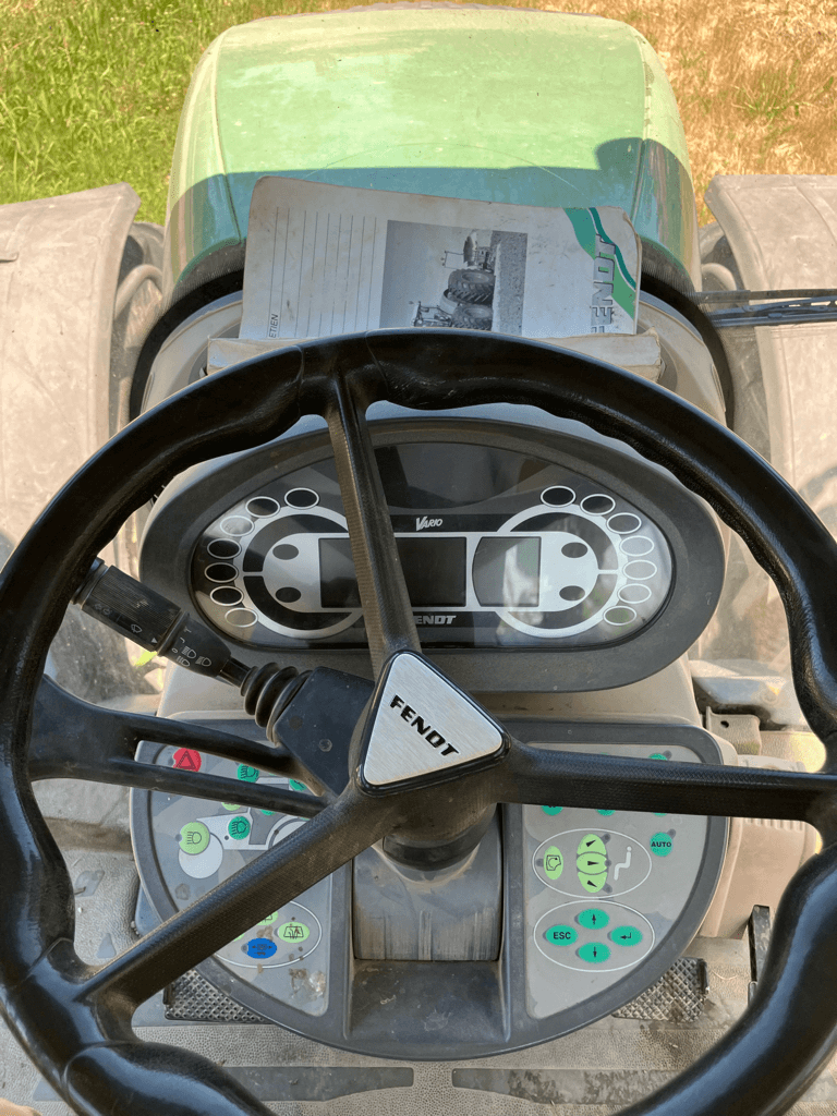 Traktor des Typs Fendt TRACTEUR FENDT 930, Gebrauchtmaschine in SAINT ANDIOL (Bild 10)