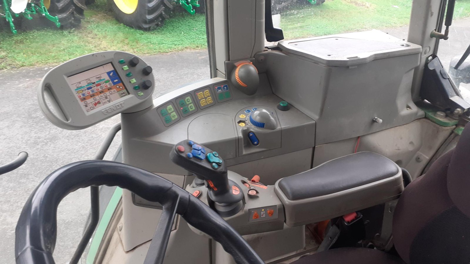 Traktor a típus Fendt TRACTEUR OCC, Gebrauchtmaschine ekkor: Les Touches (Kép 6)