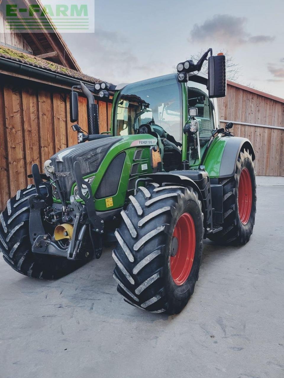 Traktor типа Fendt traktor 516 vario s4, Gebrauchtmaschine в LYSSACH (Фотография 1)