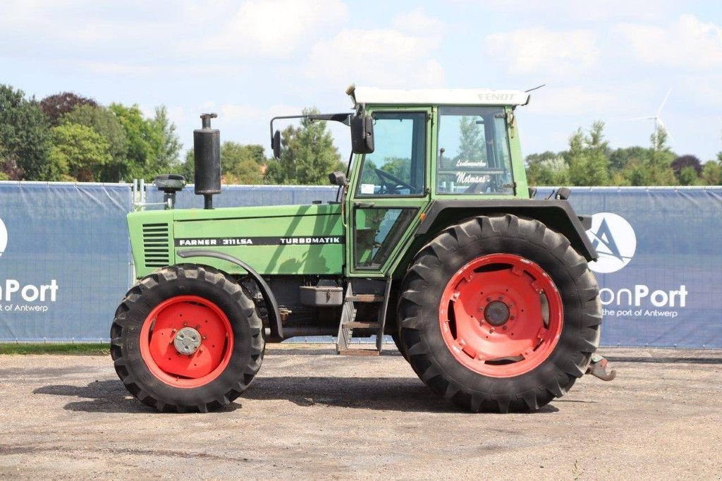 Traktor des Typs Fendt Turbomatik Farmer 311LSA, Gebrauchtmaschine in Antwerpen (Bild 2)