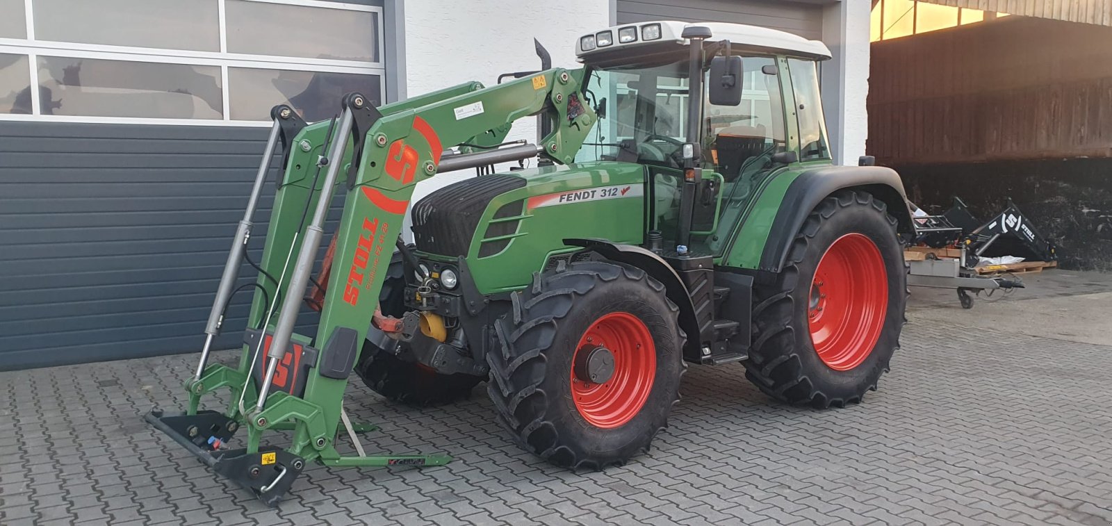 Traktor des Typs Fendt Vario 312, Gebrauchtmaschine in Bogen (Bild 1)