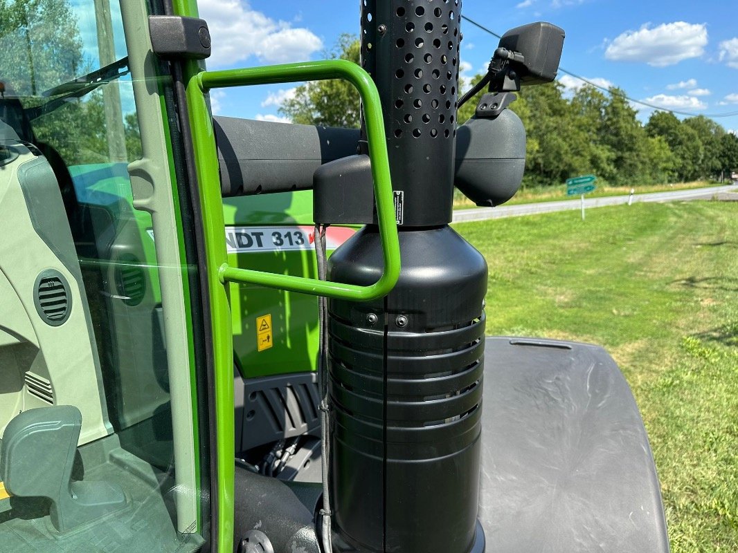 Traktor van het type Fendt Vario 313 Profi, Gebrauchtmaschine in Liebenwalde (Foto 10)